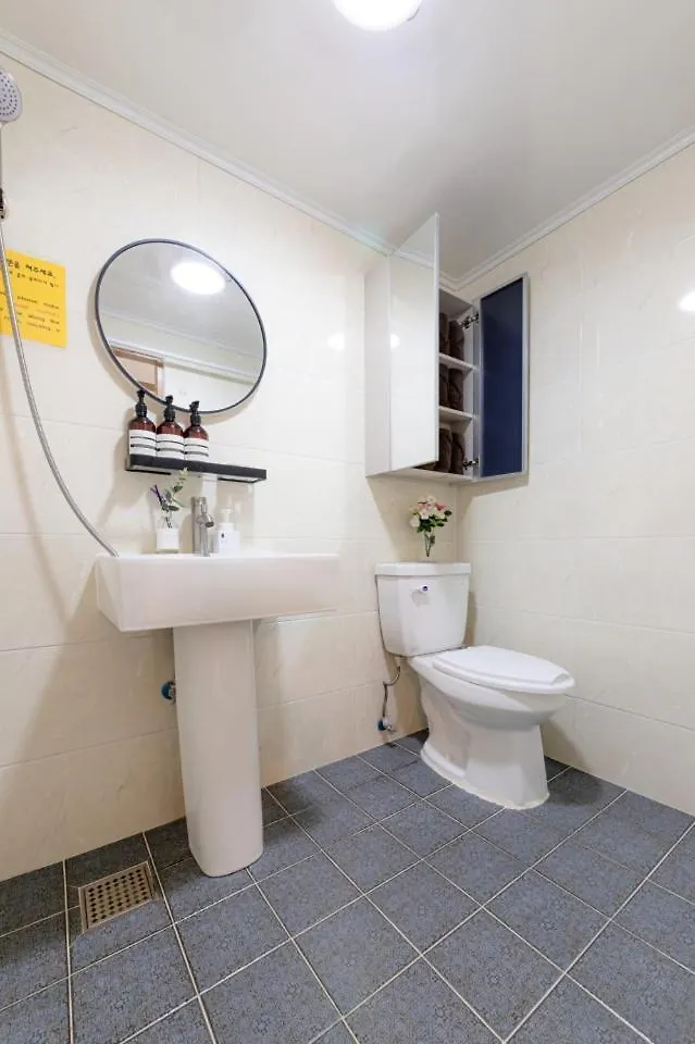 Sillim House Apartment Seoul 0*,  South Korea